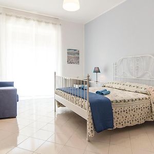 Camera con letto king size